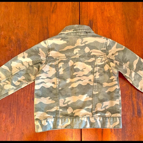 Camouflage Jean Jacket with Snap Buttons, size 4T, Old Navy - Picture 2 of 7